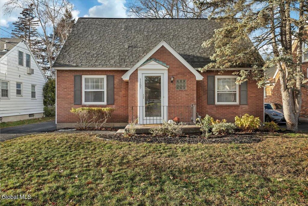 1157 McClellan Street, Schenectady, NY 12309