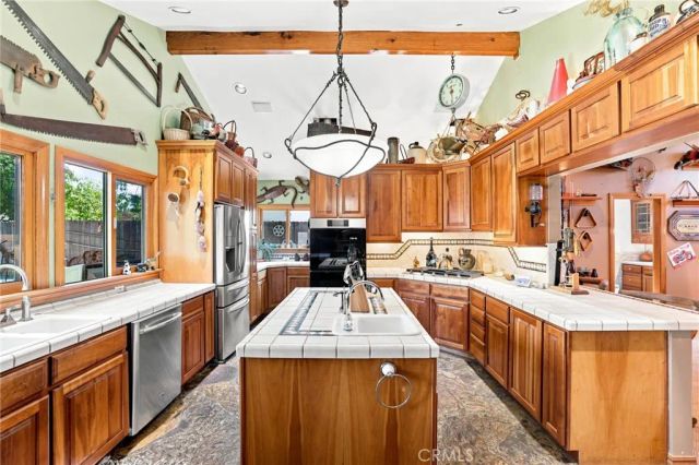 310 S Mountain Avenue, Monrovia, CA 91016