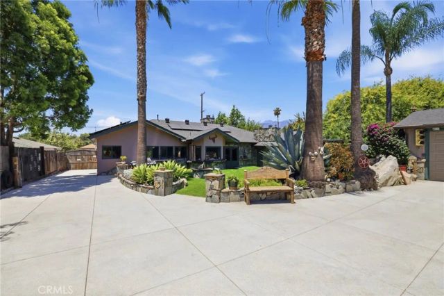 310 S Mountain Avenue, Monrovia, CA 91016