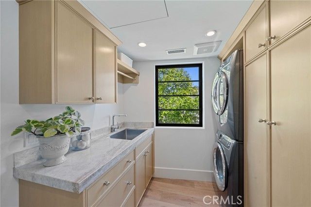 250 High Drive, Laguna Beach, CA 92651