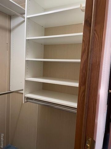 605 Cedar Court, Jonesville, MI 49250