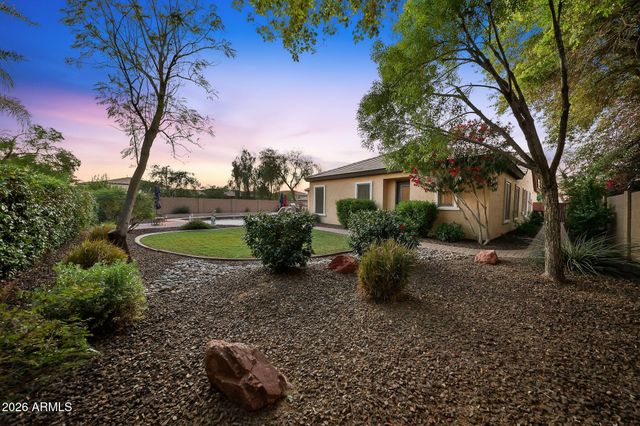 15491 W MEADOWBROOK Avenue, Goodyear, AZ 85395