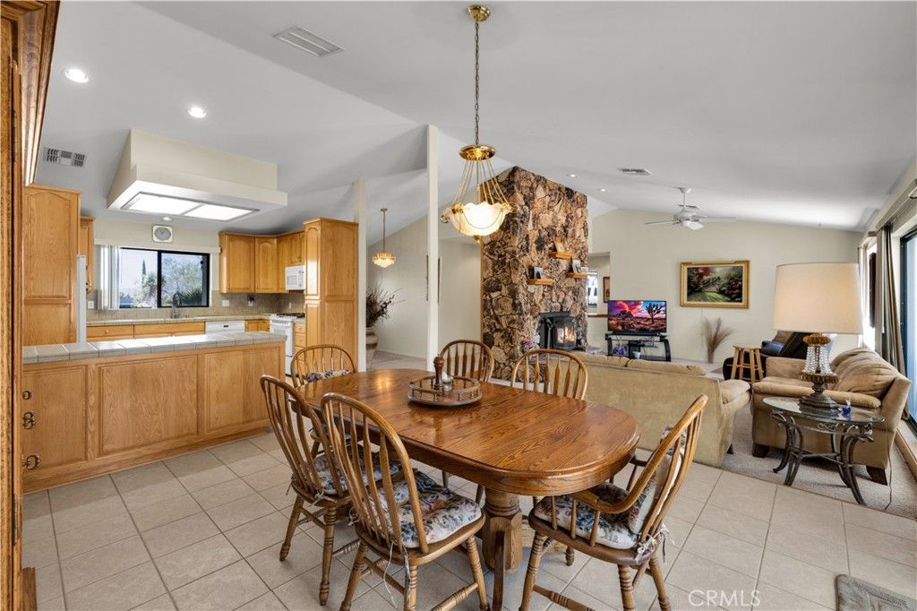 Image 11 of property listing at 58453 Lisbon Drive, Yucca Valley, CA 92284