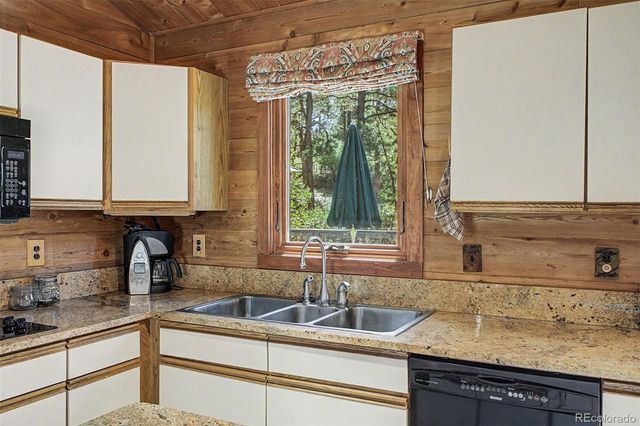 10695 E Empire Drive, Franktown, CO 80116