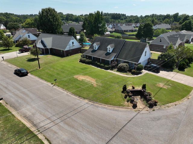 81 WOODCHASE DR, Brighton, TN 38011