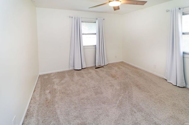 6841 Newburgh Road, Evansville, IN 47715