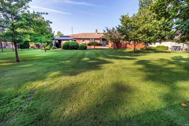 6841 Newburgh Road, Evansville, IN 47715