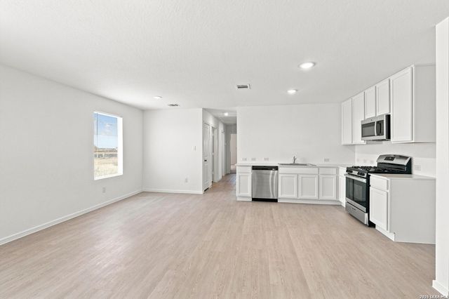 7631 India Star, San Antonio, TX 78263