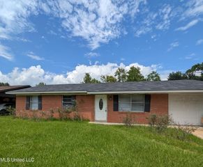 112 Missouri Street, Gulfport, MS 39501