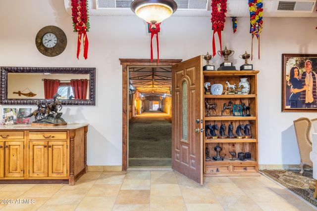 6835 E PEAK VIEW Road, Scottsdale, AZ 85266