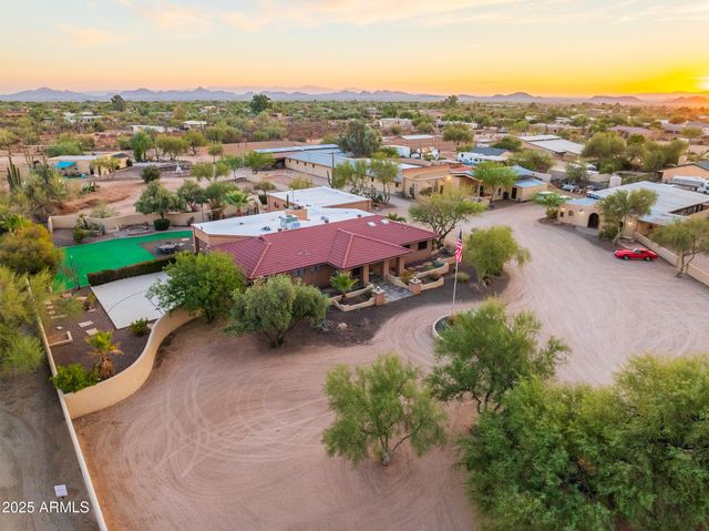 6835 E PEAK VIEW Road, Scottsdale, AZ 85266