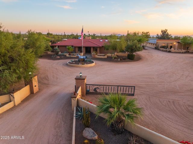 6835 E PEAK VIEW Road, Scottsdale, AZ 85266