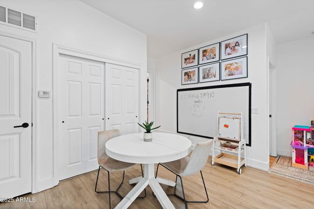 6835 E PEAK VIEW Road, Scottsdale, AZ 85266