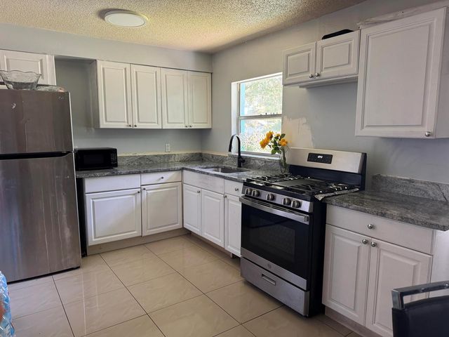 3213 Indiana Court, Fort Pierce, FL 34947
