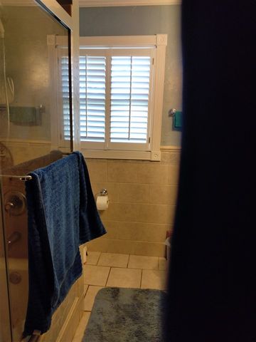 3832 NW Dearborn Ave, Lawton, OK 73505