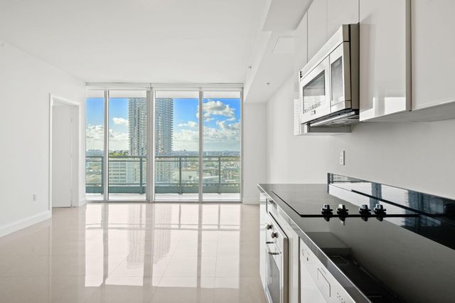 92 SW 3rd Street 1807, Miami, FL 33130