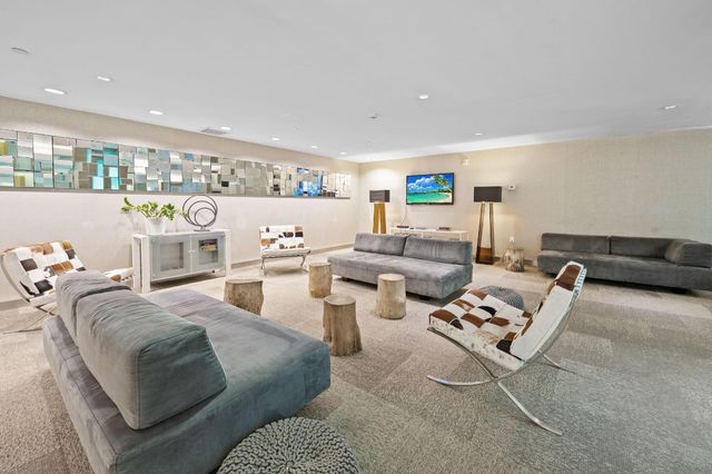 92 SW 3rd Street 1807, Miami, FL 33130