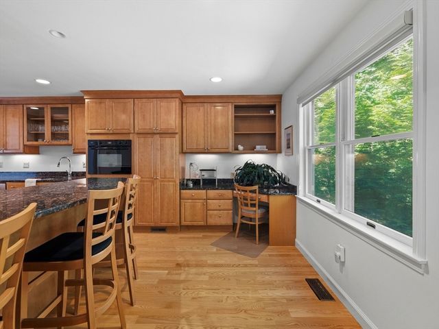 4 Quail Run 4, Acton, MA 01720