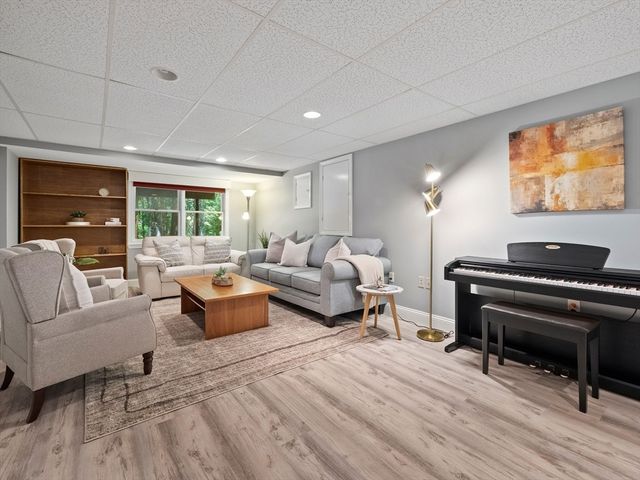 4 Quail Run 4, Acton, MA 01720