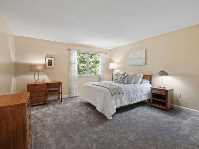 4 Quail Run 4, Acton, MA 01720