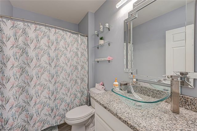 10313 Silver Pond LN, Lehigh Acres, FL 33936