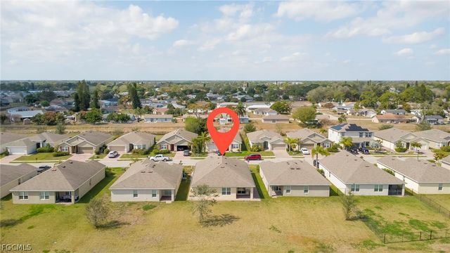 10313 Silver Pond LN, Lehigh Acres, FL 33936