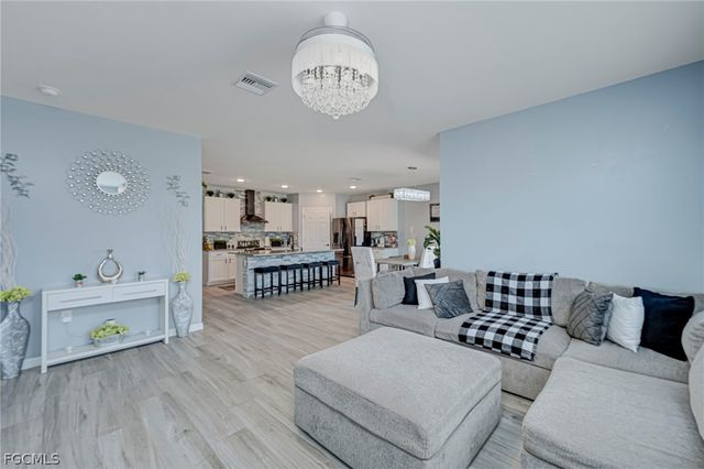 10313 Silver Pond LN, Lehigh Acres, FL 33936