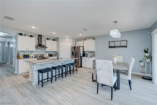 10313 Silver Pond LN, Lehigh Acres, FL 33936