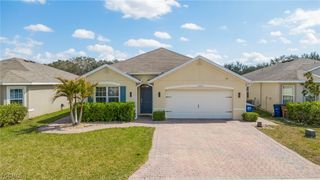 10313 Silver Pond LN, Lehigh Acres, FL 33936