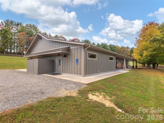355 Johnson Drive, Canton, NC 28716