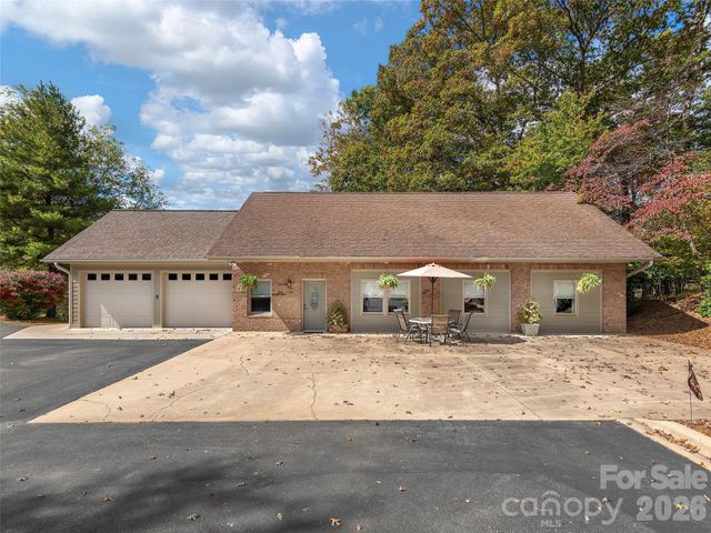 355 Johnson Drive, Canton, NC 28716