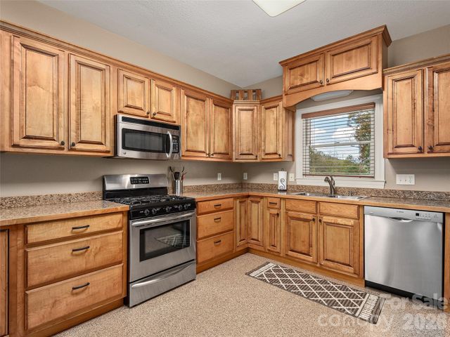 355 Johnson Drive, Canton, NC 28716