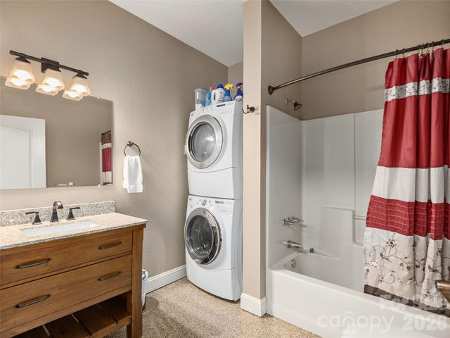 355 Johnson Drive, Canton, NC 28716