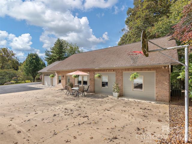 355 Johnson Drive, Canton, NC 28716