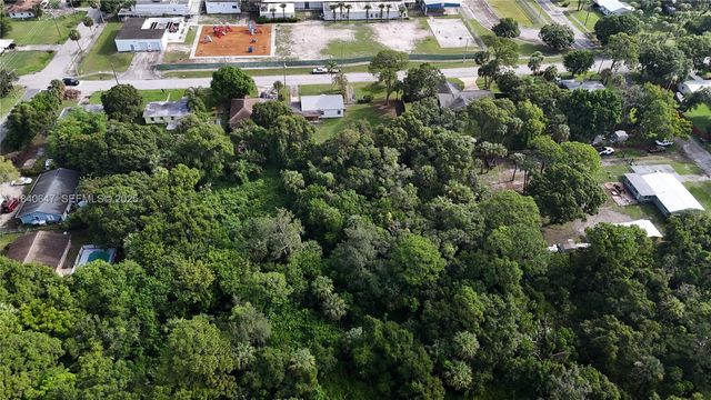 1 Tennessee Avenue, Fort Pierce, FL 34947