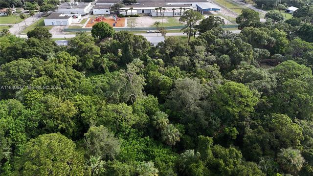 1 Tennessee Avenue, Fort Pierce, FL 34947