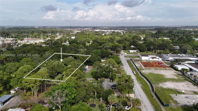 1 Tennessee Avenue, Fort Pierce, FL 34947
