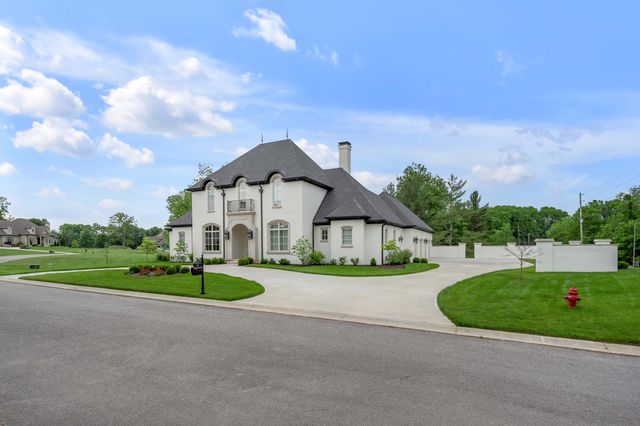 100 Lafontaine Court, Nicholasville, KY 40356