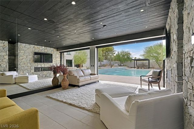 4155 Badura Avenue, Las Vegas, NV 89118