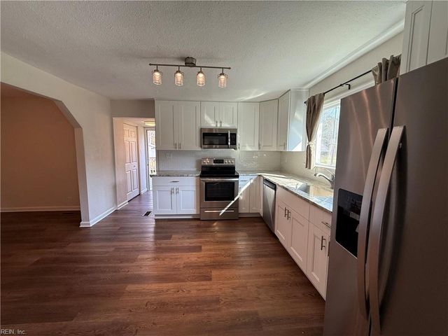 9900 Southwestern BLVD, Suffolk, VA 23437