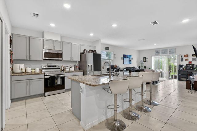 535 SW Butler Avenue, Port St. Lucie, Port St Lucie, FL 34983