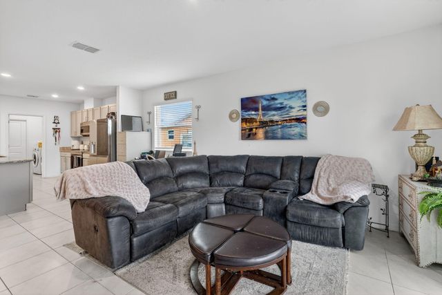 535 SW Butler Avenue, Port St. Lucie, Port St Lucie, FL 34983