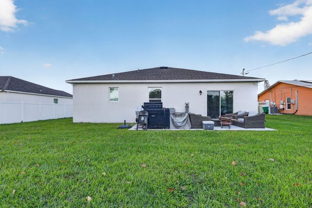 535 SW Butler Avenue, Port St. Lucie, Port St Lucie, FL 34983