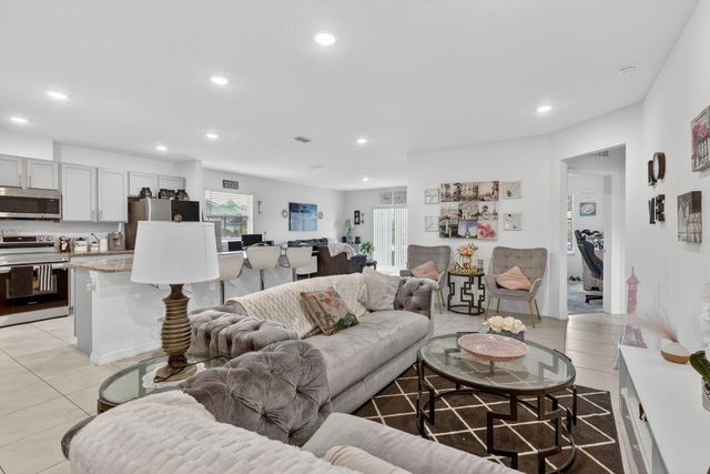 535 SW Butler Avenue, Port St. Lucie, Port St Lucie, FL 34983