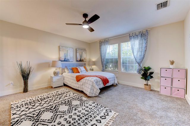 3818 E Traditions Court, Houston, TX 77082