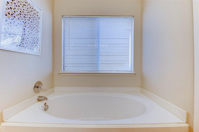 3818 E Traditions Court, Houston, TX 77082