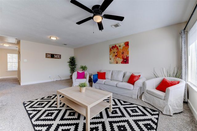 3818 E Traditions Court, Houston, TX 77082