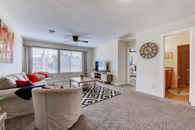 3818 E Traditions Court, Houston, TX 77082