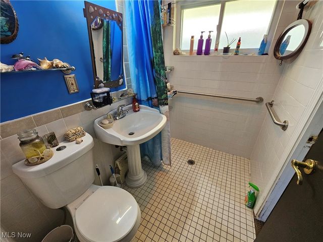 6418 Newland Road, Parma Heights, OH 44130