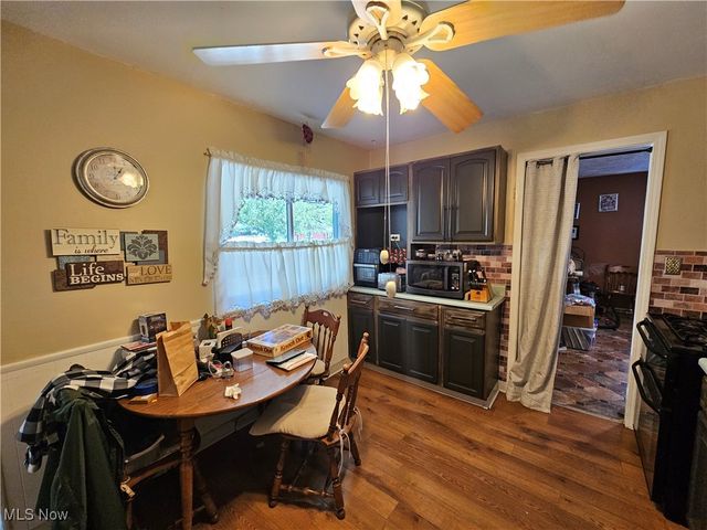 6418 Newland Road, Parma Heights, OH 44130